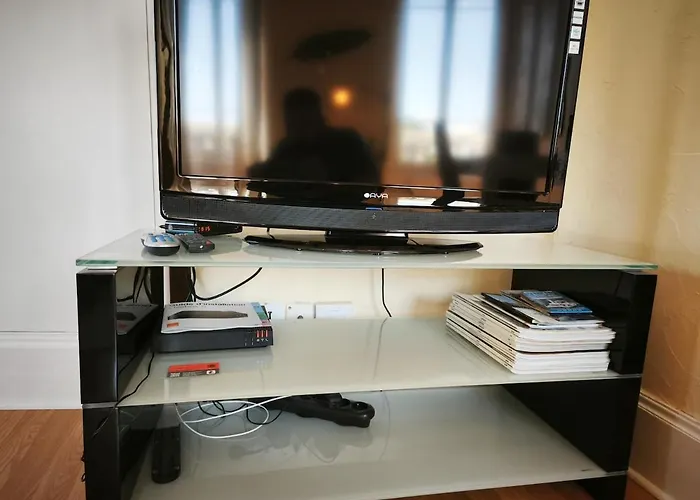 Le Tour - Hypercentre - Opera 150 M - Bord D'allier * Vichy